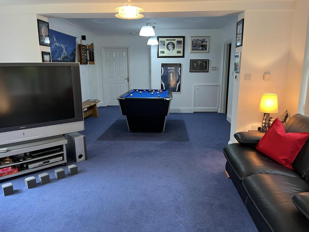 Beautiful 2 Bed Apt With Hot Tub In Blaydon Burn Apartment Exterior photo