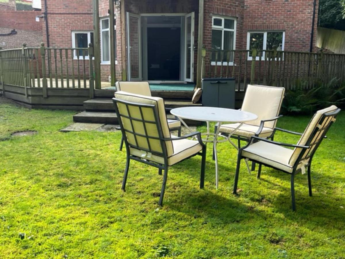 Beautiful 2 Bed Apt With Hot Tub In Blaydon Burn Apartment Exterior photo